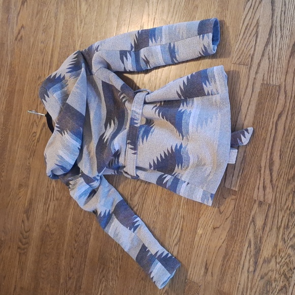 Aztec hooded jacket - Picture 2 of 3